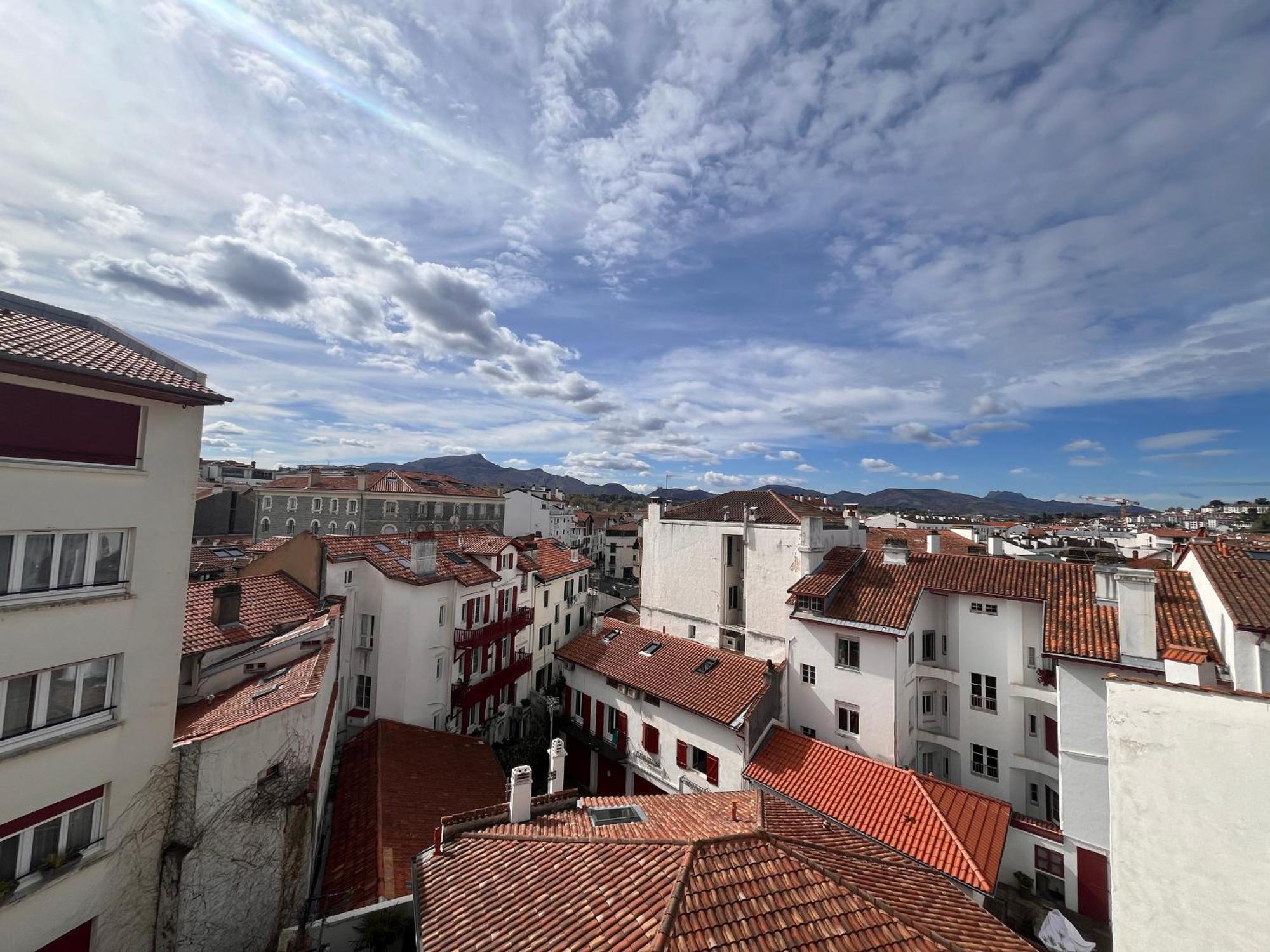 Coeur De Saint-Jean-De-Luz : Appartement Lumineux Avec Balcon, Proche Plage Et Commerces - Fr-1-239-1079 Eksteriør billede