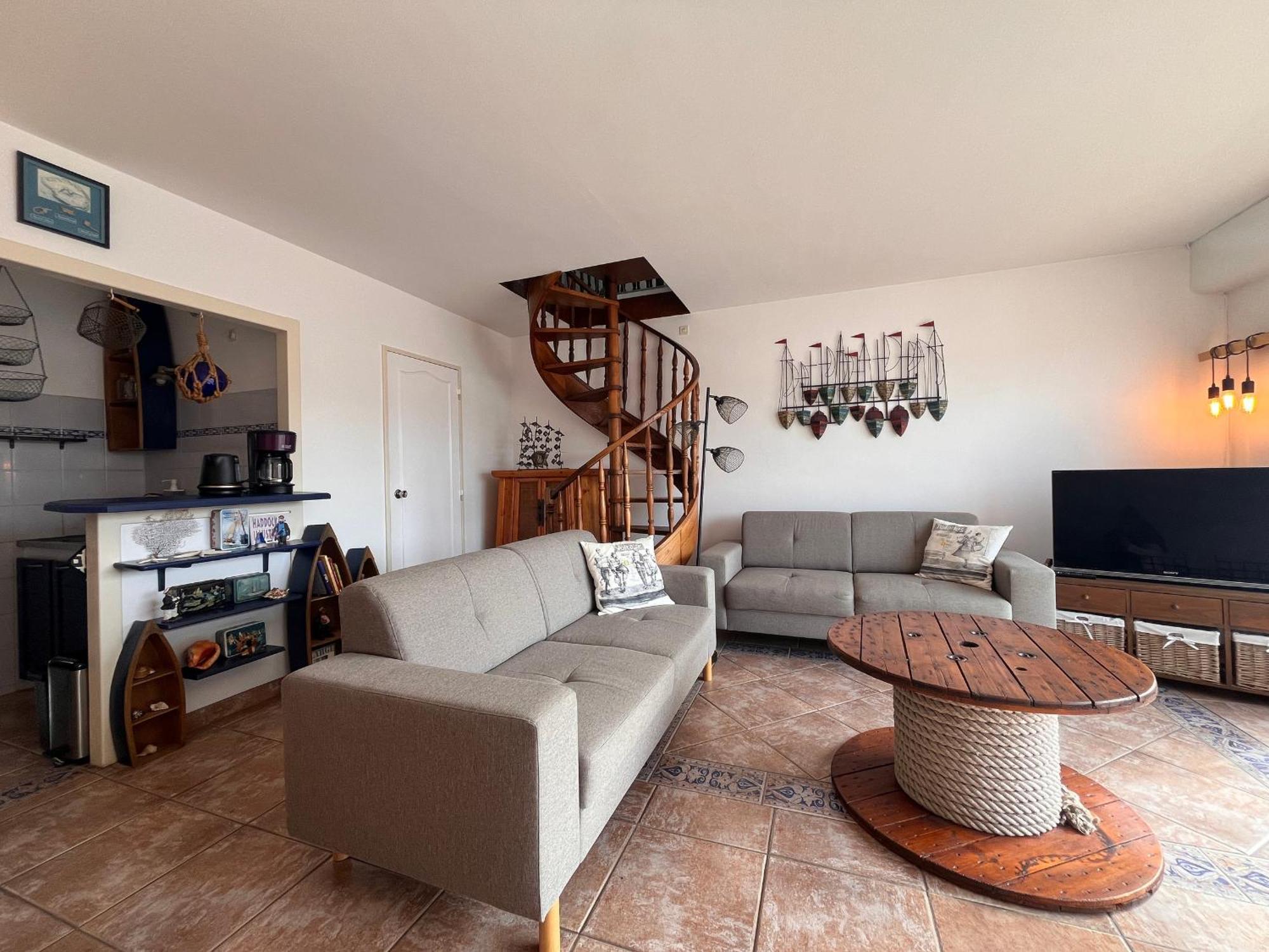 Coeur De Saint-Jean-De-Luz : Appartement Lumineux Avec Balcon, Proche Plage Et Commerces - Fr-1-239-1079 Eksteriør billede