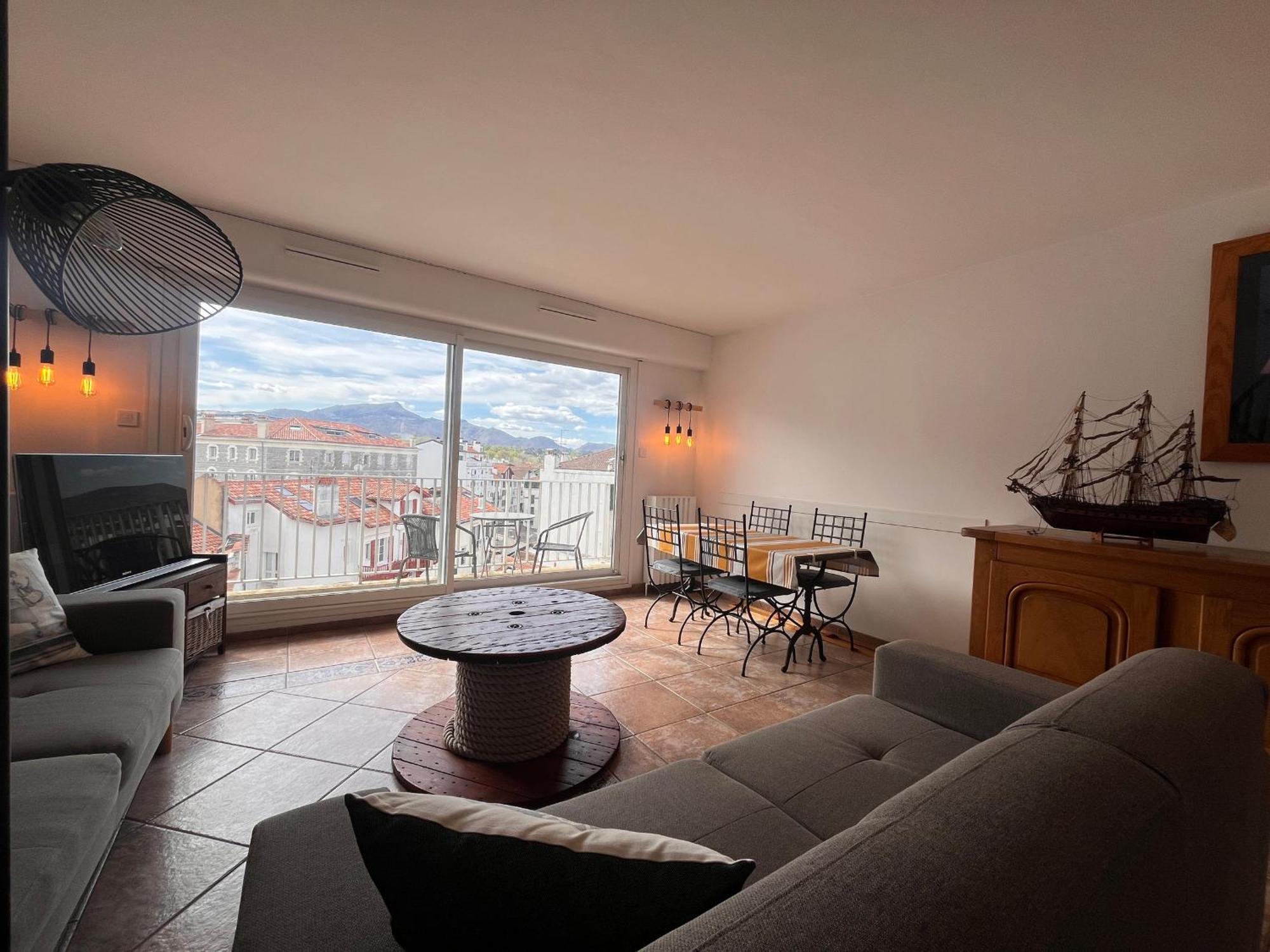 Coeur De Saint-Jean-De-Luz : Appartement Lumineux Avec Balcon, Proche Plage Et Commerces - Fr-1-239-1079 Eksteriør billede